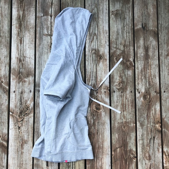 Liverpool Football Club top - Picture 3 of 16